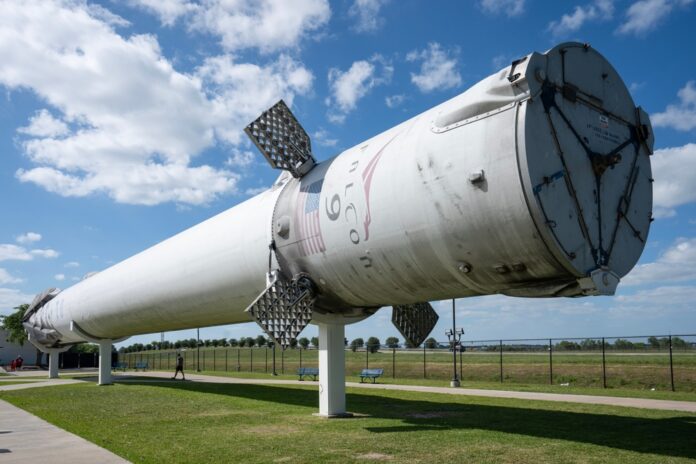 Houston,,Tx,,Usa,-,Apr,14,,2025:,Spacex,Falcon,9